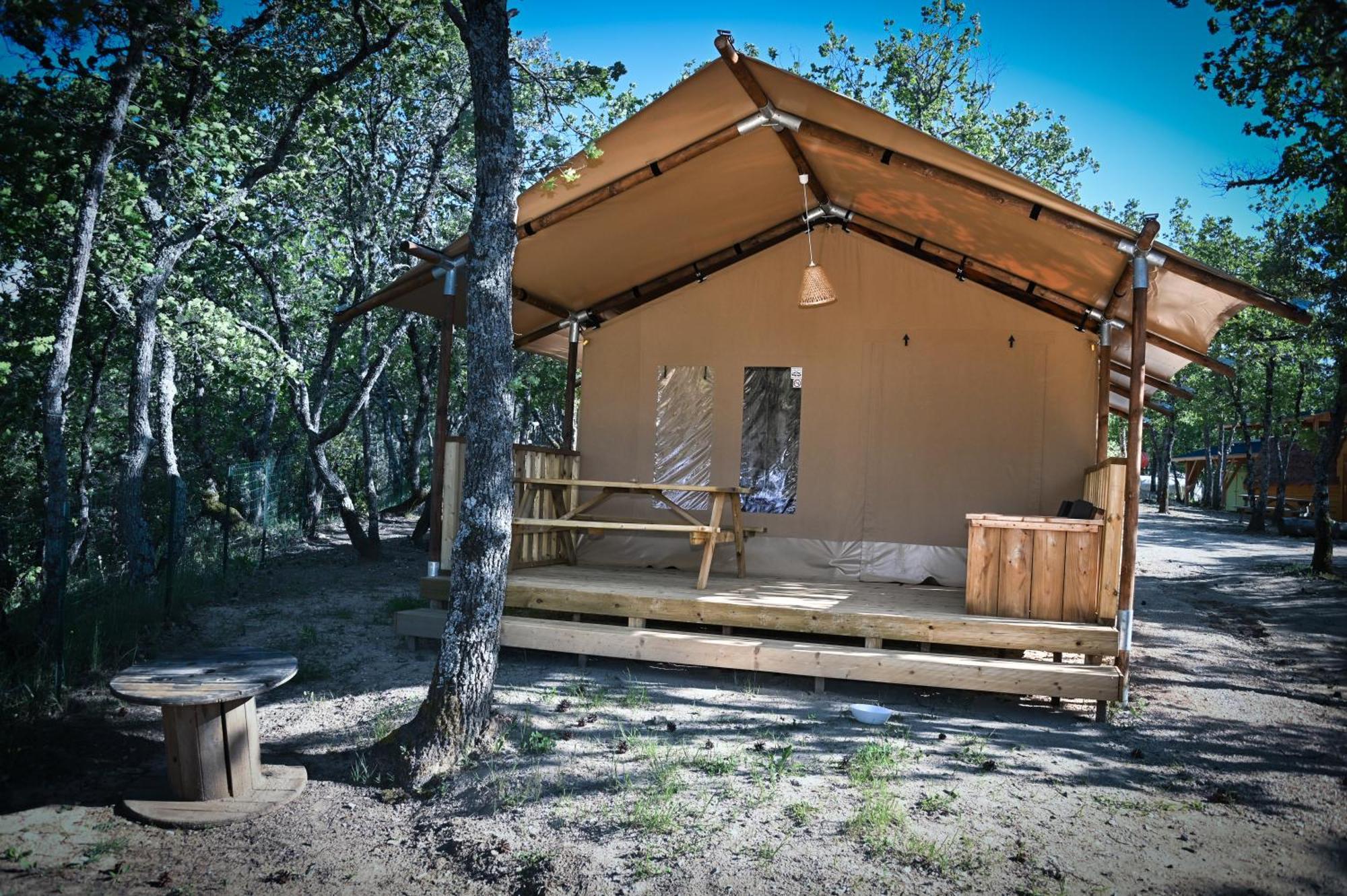 Camping Le Colorado รุสเทรล ภายนอก รูปภาพ